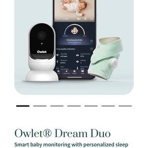 Owlet dream duo with baby monitor and sock